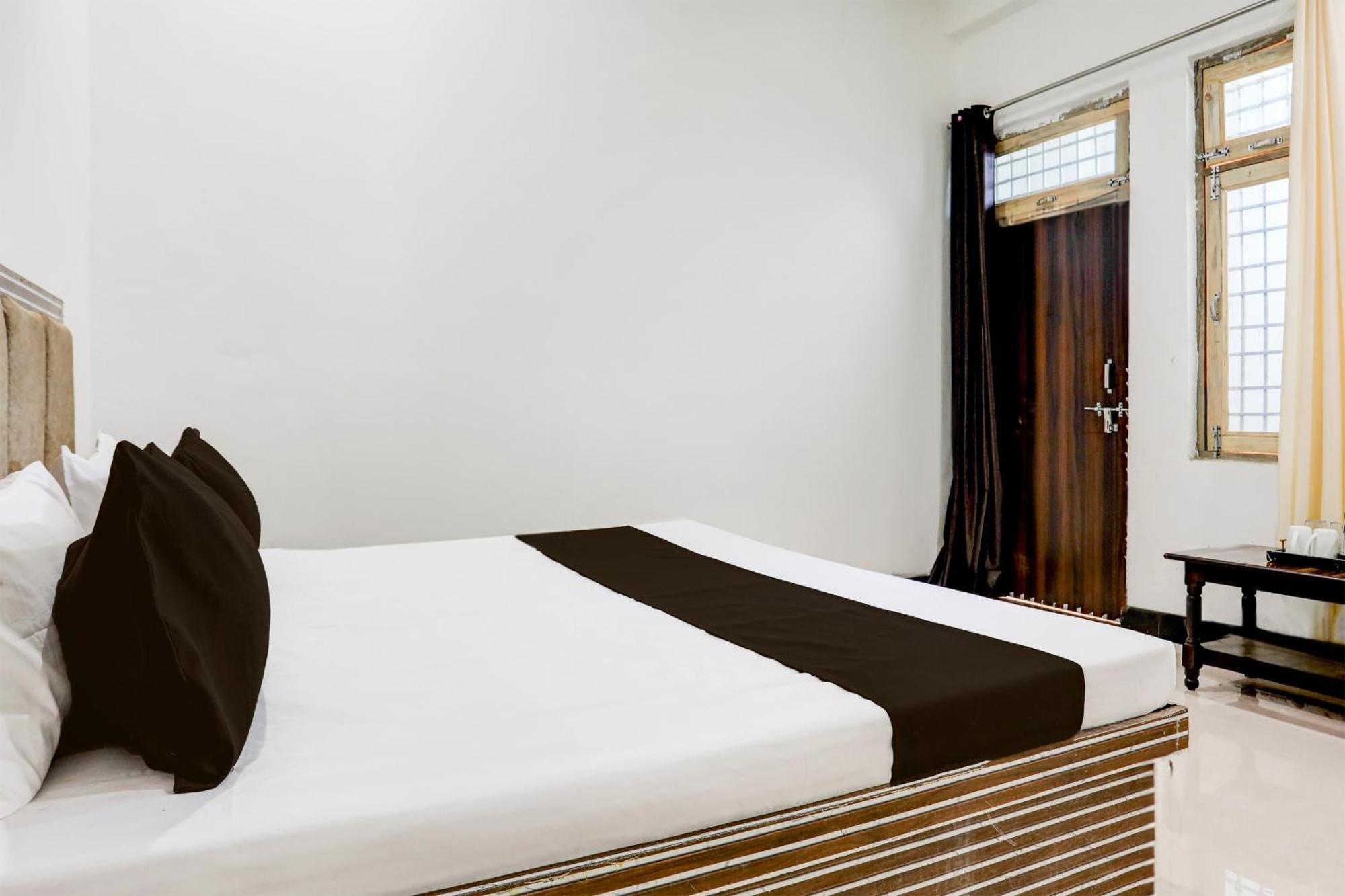 Hotel O Kanha Galaxy Brothers Group กานปูร์ ภายนอก รูปภาพ