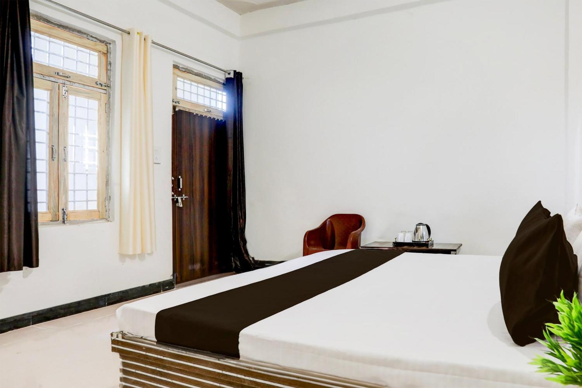 Hotel O Kanha Galaxy Brothers Group กานปูร์ ภายนอก รูปภาพ