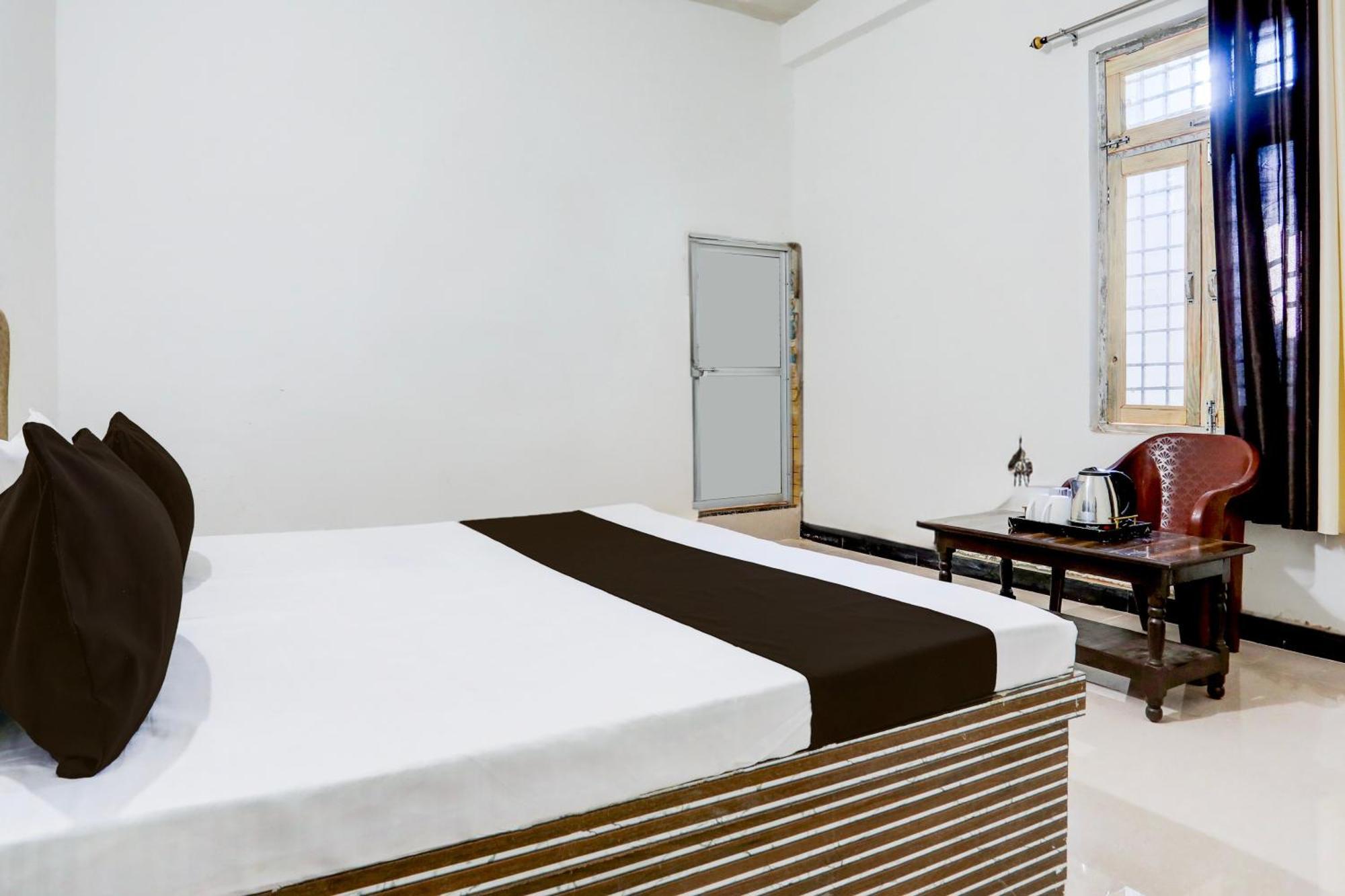 Hotel O Kanha Galaxy Brothers Group กานปูร์ ภายนอก รูปภาพ